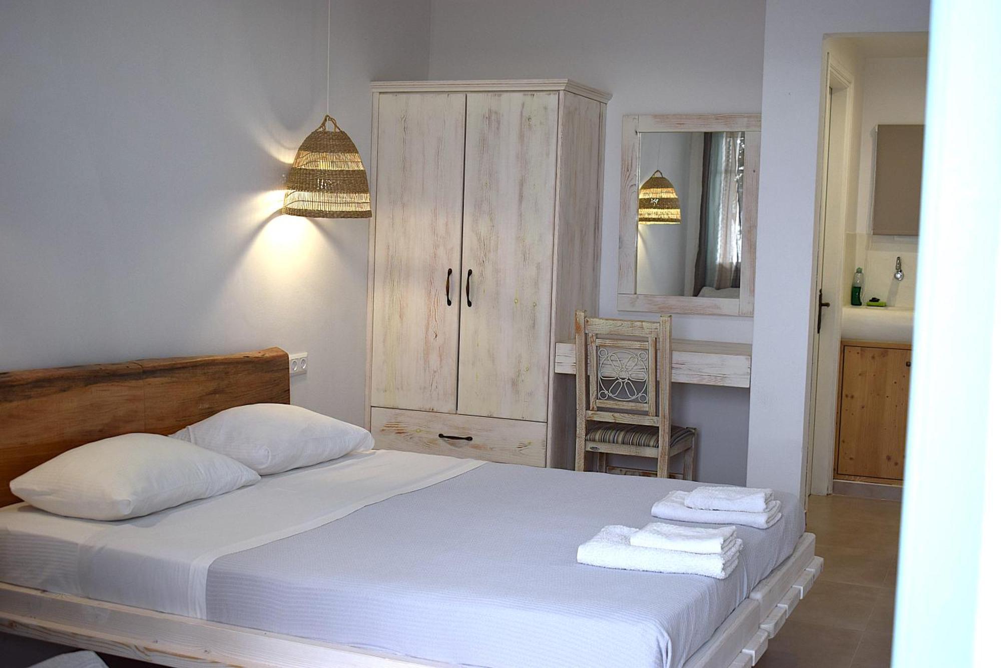 Κalamitsi Rooms & Apartments Kímolos Exterior foto